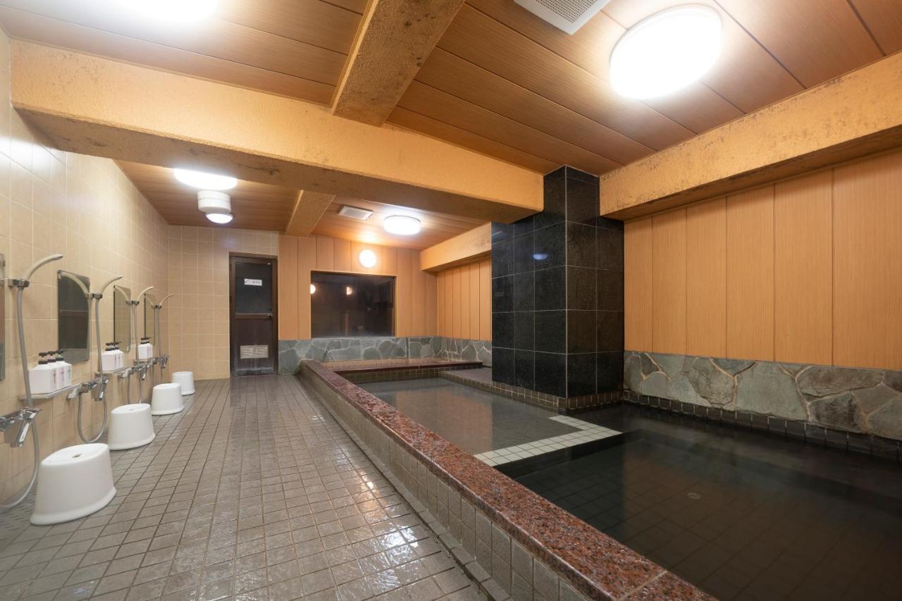 Hotel City Inn Wakayama Wakayama-Ekimae Buitenkant foto